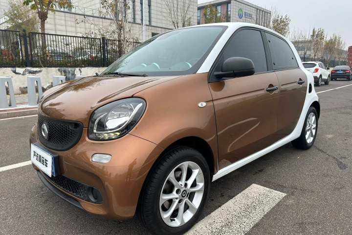 smart  forfour 1.0L 52千瓦靈動版