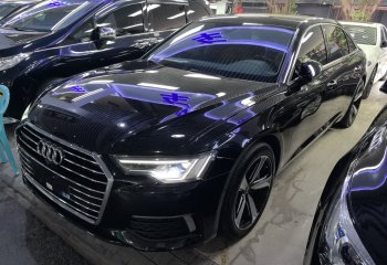 奥迪A6L 2022款 55 TFSI quattro 尊享致雅型