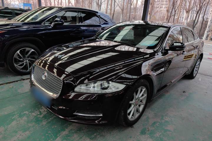 捷豹 XJ XJL 2.0T 两驱典雅商务版