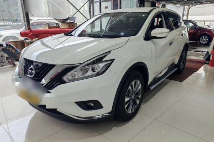 日产 楼兰 2.5L XE 两驱精英版