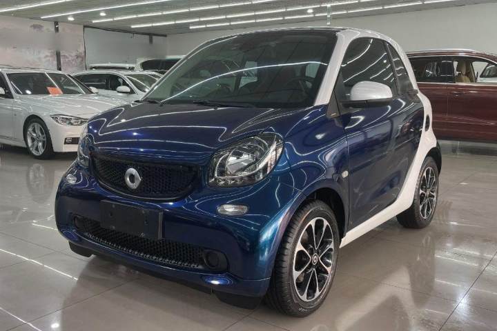 smart  fortwo 1.0L 52千瓦硬頂激情版