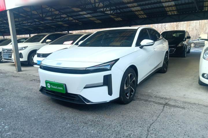 吉利银河 银河L6 60km PLUS