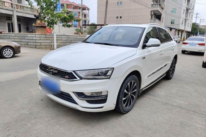 众泰 SR7 1.5T CVT魔方之心版 国V