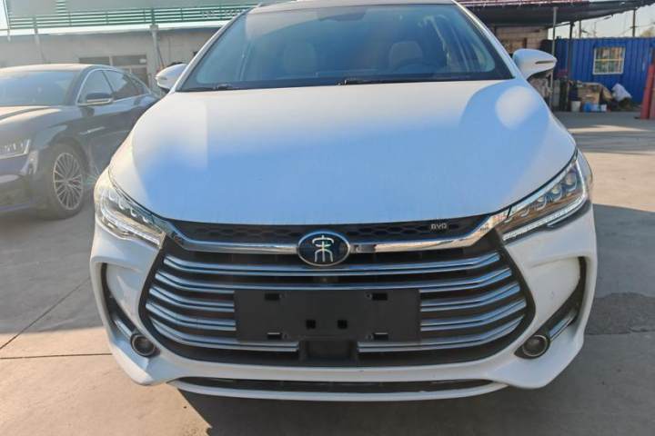 比亚迪 宋MAX新能源 DM 1.5T 智联致耀型 6座 国VI