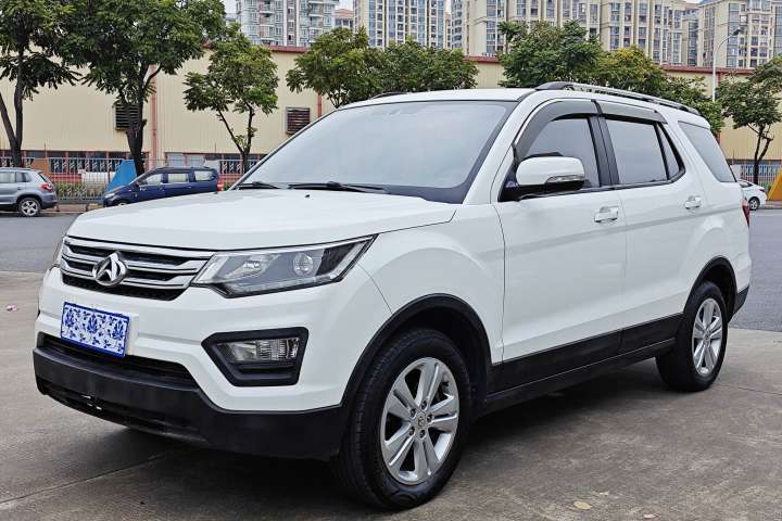 長安歐尚 CX70 1.6L 手動運動型