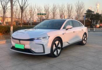 岚图汽车 岚图追光 2023款 四驱标准版