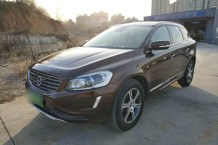 沃尔沃 XC60 T5 AWD 智远版