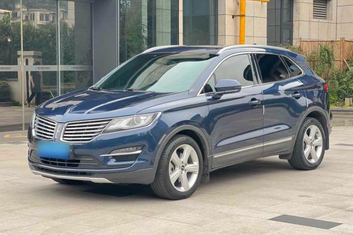 林肯 MKC 2.0T 两驱尊享版