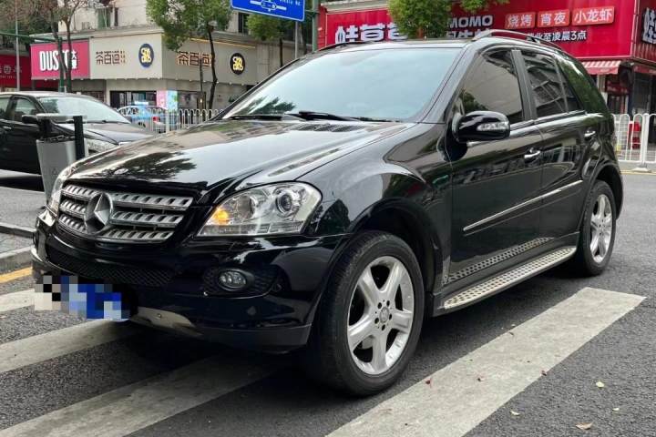 奔馳 M級(jí) ML 350 4MATIC動(dòng)感型