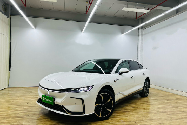 岚图汽车 岚图追光 四驱旗舰版