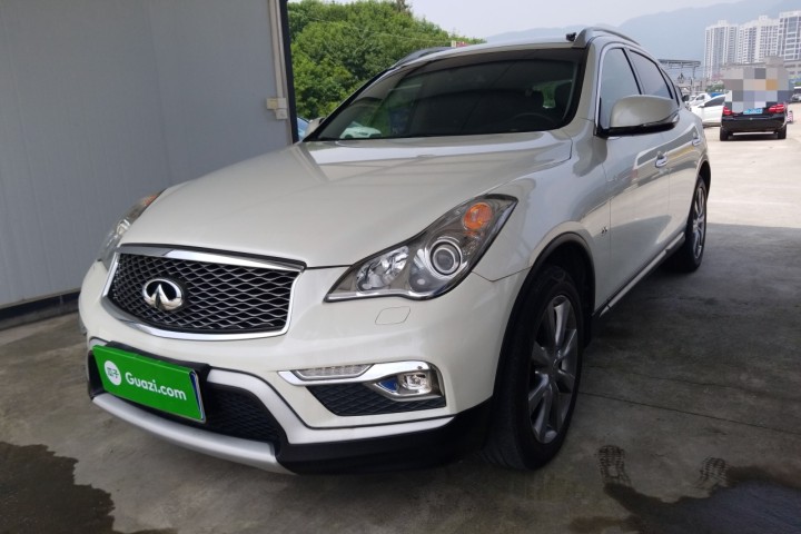 英菲尼迪 QX50 2.5L 舒适版