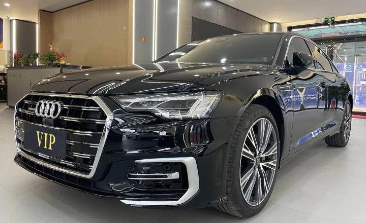 奥迪 A6L 2024款 45 TFSI quattro 臻选动感型