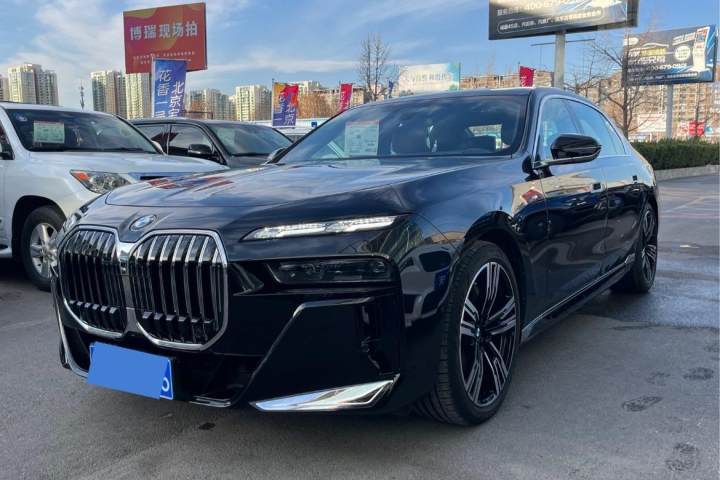 宝马 7系 2023款 改款 740Li 尊享型 M运动套装