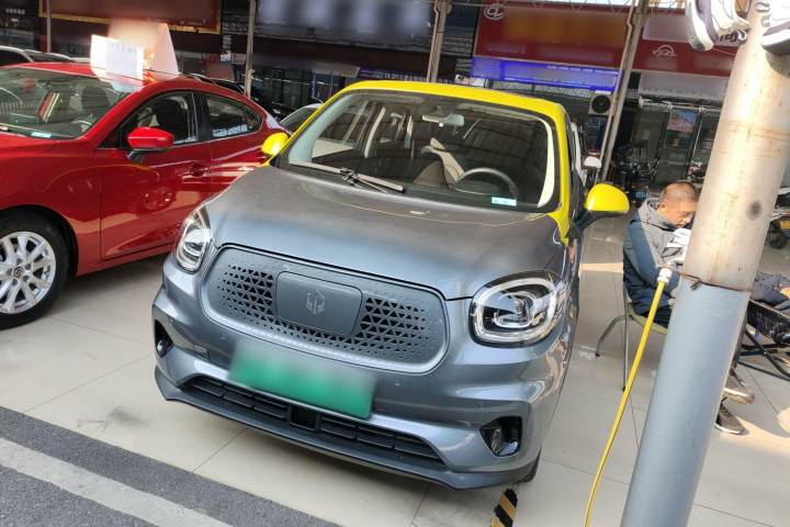 零跑汽车 零跑T03 400豪华版