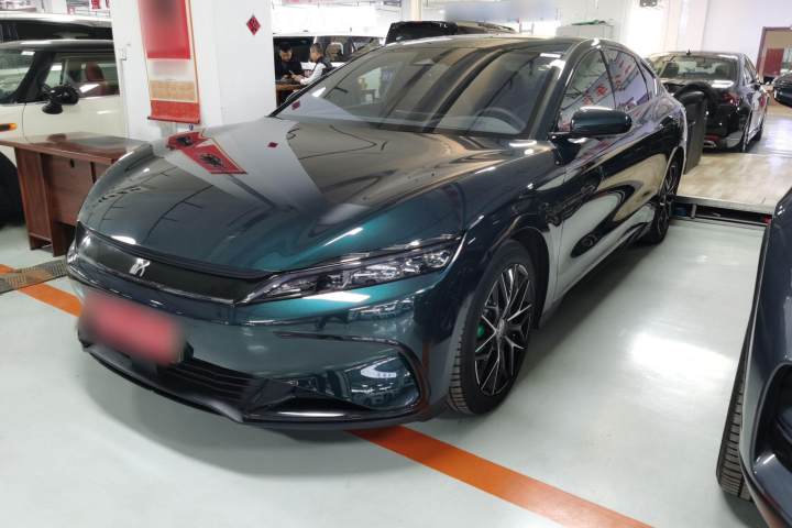 比亚迪 汉 EV 610KM四驱千山翠限量版