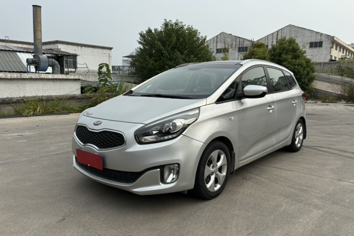 起亚 佳乐 2.0L 5座自动标准版 国IV