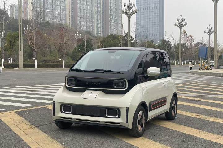 宝骏 KiWi EV 艺术家轻享版 三元锂
