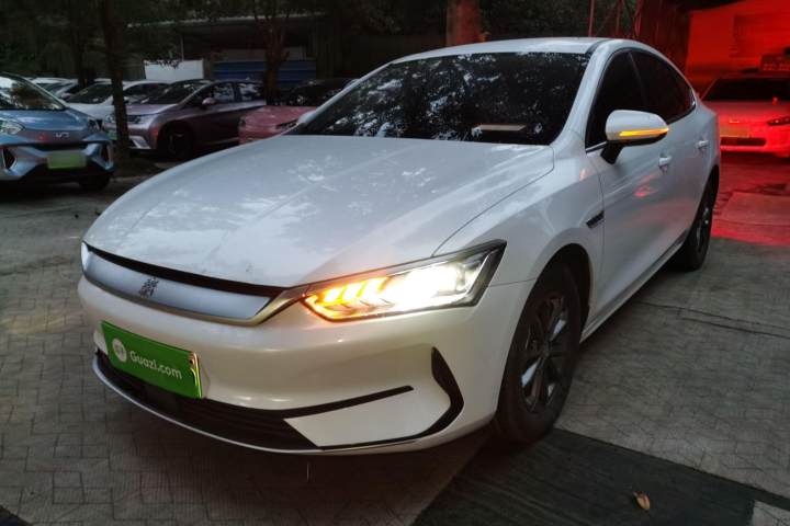 比亚迪 秦PLUS EV 400KM 领畅版