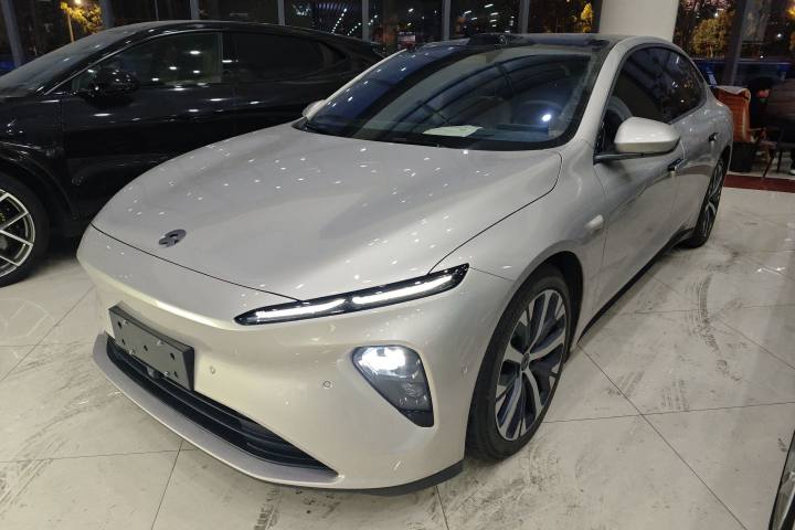 蔚来 ET7 75kWh