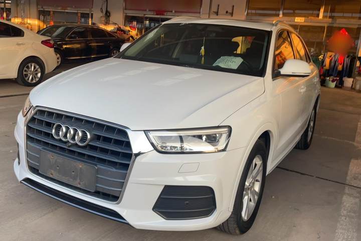 奥迪 Q3 30周年年型 30 TFSI 时尚型