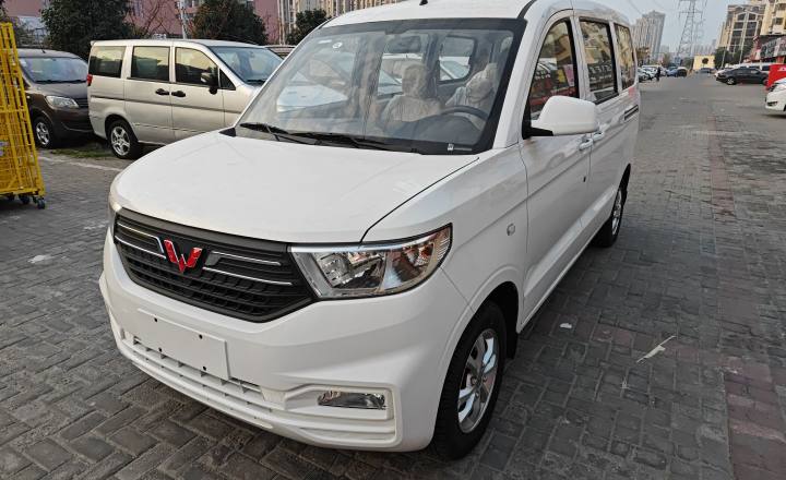 五菱汽車 五菱宏光V 2022款 1.5L勁享版液壓助力LAR