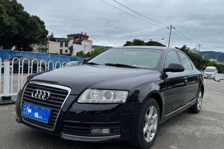 奥迪 A6L 2.0 TFSI 自动标准型