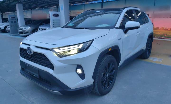 豐田 RAV4榮放 2023款 雙擎 2.5L E-CVT四驅(qū)精英Plus版