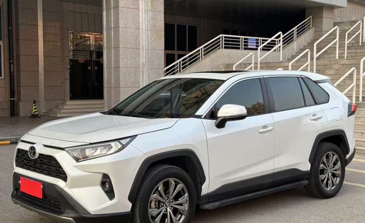 豐田 RAV4榮放 2023款 2.0L CVT兩驅(qū)風(fēng)尚版