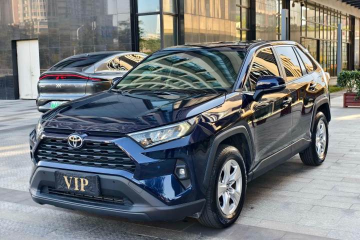 豐田 RAV4榮放 2.0L CVT兩驅(qū)都市版