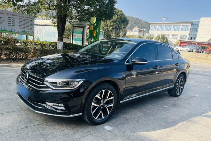 大眾 邁騰 330TSI DSG 領先型