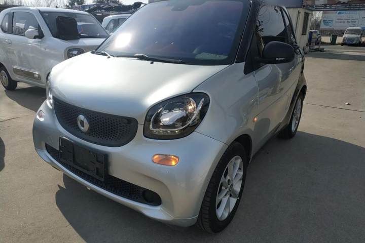 smart  fortwo 1.0L 52千瓦硬頂靈動版 國V