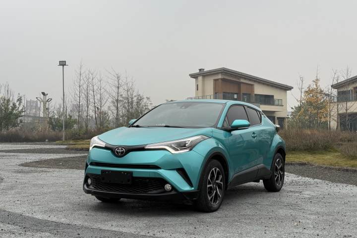 豐田 C-HR 2.0L 豪華版