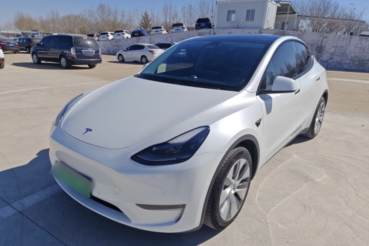 特斯拉 Model Y 長續(xù)航全輪驅(qū)動版