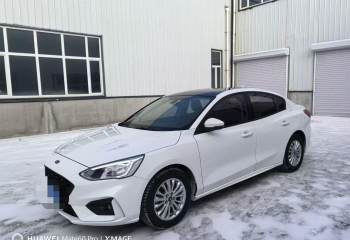 福特 福克斯 2021款 三厢 EcoBoost 180 自动锋潮型