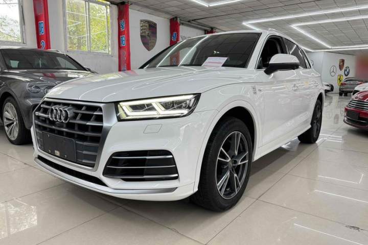 奧迪 Q5L 40 TFSI 榮享時尚型