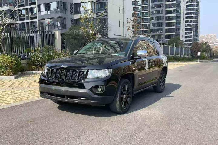 Jeep 指南者(進口) 2.0L 兩驅(qū)運動版