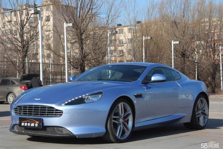 阿斯顿·马丁 DB9 6.0L Coupe
