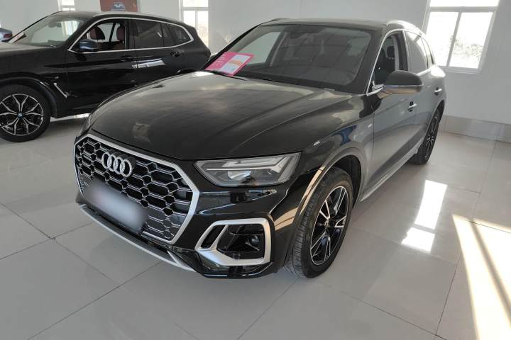 奥迪 Q5L 40T 时尚动感型