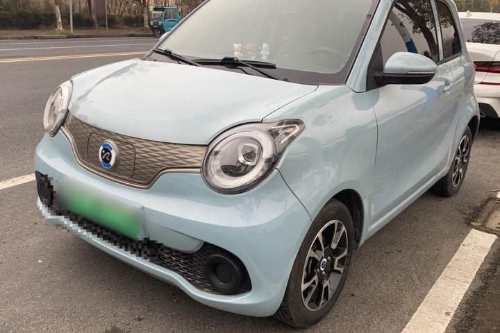华晨新日 i03 318km 31.45kWh