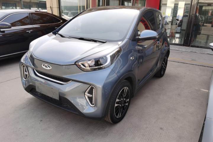 奇瑞新能源 小蚂蚁 甜粉款 半糖版 三元锂 30kW 301km
