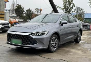 比亚迪 秦PLUS 2024款  荣耀版 DM-i 120KM超越型