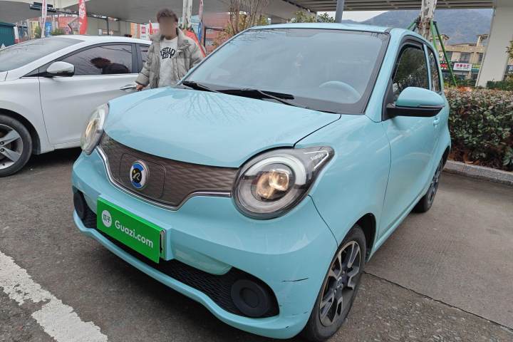 华晨新日 i03 318km 31.45kWh