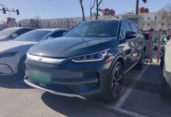 比亚迪 唐新能源 2024款 EV 冠军版 635KM 四驱旗舰型