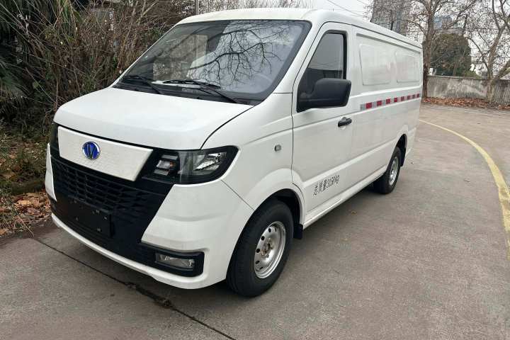 万象汽车 万象T01 纯电动 38.64kWh舒适版