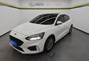 福特 福克斯 2021款 两厢 EcoBoost 180 自动锋潮型