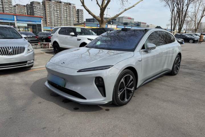 蔚来 ET5T 75kWh Touring