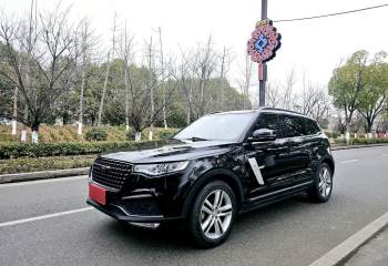 众泰T700 2017款 1.8T 双离合尊享型