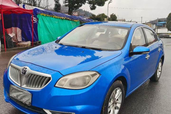 中华 H330 1.5L 手动智享版