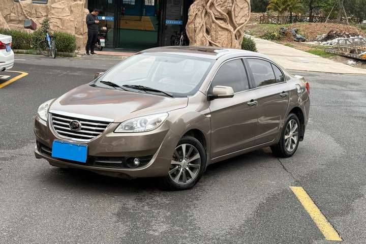 力帆汽车 力帆720 越级版 1.5L 豪华型