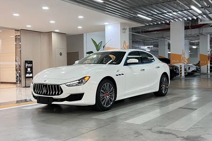 玛莎拉蒂 Ghibli 2.0T GT锋芒版